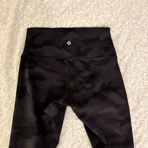 Wunder Train High-Rise Tight 25" - Picture 2 of 4